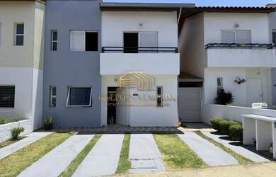 Imagem: A casa possui 2 Dormitórios, 3 Banheiros, 3 Vagas na garagem