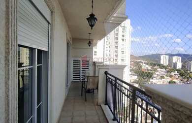 Imagem: O apartamento possui 3 Dormitórios, 1 Banheiro, 3 Vagas na