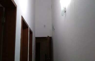 Imagem 15: Vendo ótima casa para sua família com 3 dormitórios,piscina e banheira...