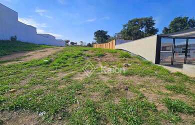 Imagem: O terreno possui 500m² de Área e está localizado em Salto