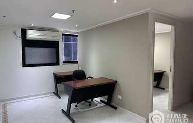 Imagem: O depósito possui 1 Vaga na garagem, 30-0m² de Área e está