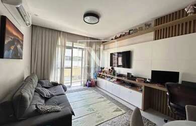 Imagem: O apartamento na cobertura à venda possui 4 Dormitórios, 4