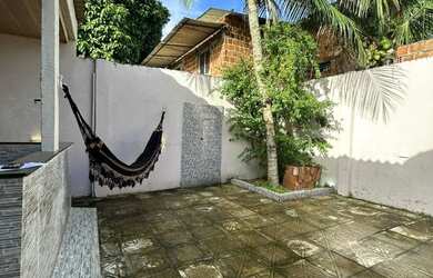 Imagem: A casa possui 2 Dormitórios, 1 Banheiro, 1 Vaga na garagem