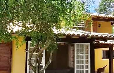 Imagem: A casa em condomínio possui 3 Dormitórios, 4 Banheiros, 2