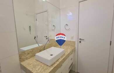 Imagem 12: LINDA RESIDÊNCIA. Piscina, Área de serviço, 200m² de Áreae4 Vagas...