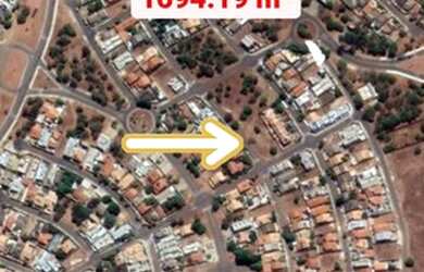 Imagem: O terreno possui Direto com o proprietário e está localizado