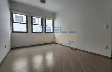 Imagem: O apartamento possui 1 Dormitório, 1 Banheiro, 1 Vaga na garagem