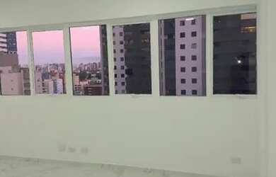 Imagem 3: Sala Bigorrilho 47m2+garag+porcelanato+banheiro+port24h+3elev+salareuinao