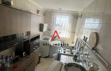 Imagem: O apartamento possui 2 Dormitórios, 1 Banheiro, 1 Vaga na garagem