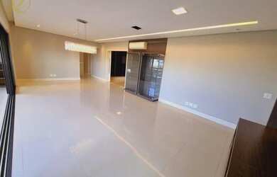 Imagem: O apartamento possui 3 Dormitórios, 5 Banheiros, 3 Vagas na