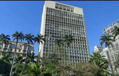 Imagem: O depósito possui 127m² de Área e está localizado em Centro