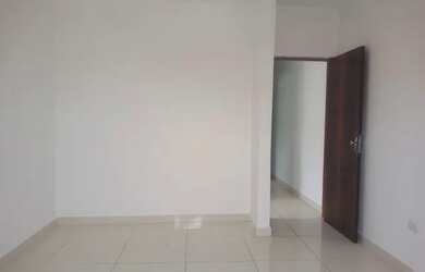 Imagem: A casa possui 3 Dormitórios, 4 Banheiros, 2 Vagas na garagem