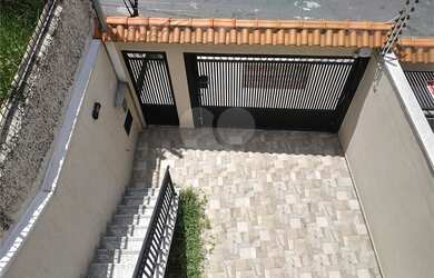 Imagem 2: Sobrado para venda tem 195 metros quadrados com 3 quartos em Jardim Guapira...