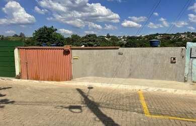 Imagem: O terreno possui 400m² de Área e está localizado em Setor