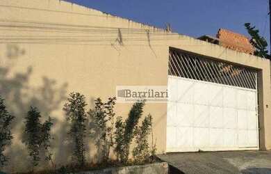 Imagem: A casa possui 3 Dormitórios, 1 Banheiro, 4 Vagas na garagem