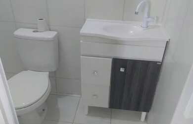 Imagem: A kitnet possui 1 Dormitório, 1 Banheiro, 1 Vaga na garagem