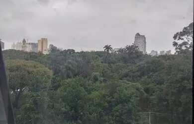 Imagem: O depósito possui 1 Vaga na garagem, 30m² de Área e está