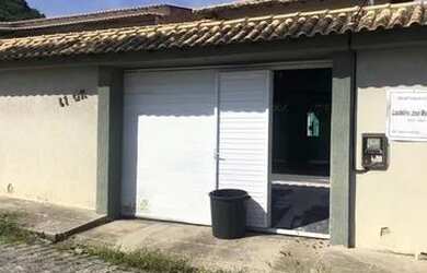 Imagem: A casa em condomínio possui 3 Dormitórios, 2 Banheiros, 2