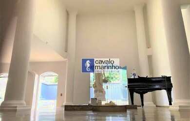 Imagem: O depósito possui 5 Vagas na garagem e 833m² de Área e está