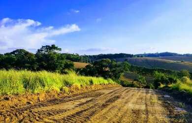 Imagem: O terreno possui 500m² de Área e está localizado em Usina