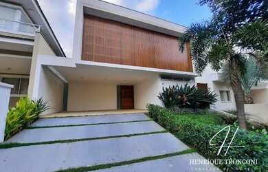 Imagem: A casa em condomínio possui 3 Dormitórios, 5 Banheiros, 4