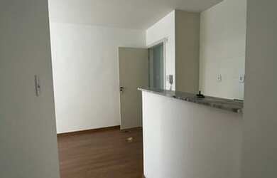 Imagem 11: Aluga-se no Aeroporto 02 quartos com garagem terreo 800,00 taxas