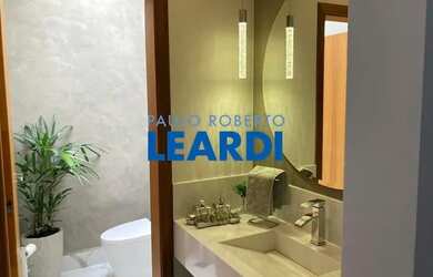 Imagem: A casa em condomínio possui 3 Dormitórios, 4 Banheiros, 5