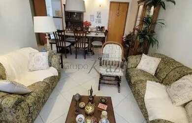 Imagem: O apartamento possui 3 Dormitórios, 2 Banheiros, 2 Vagas na