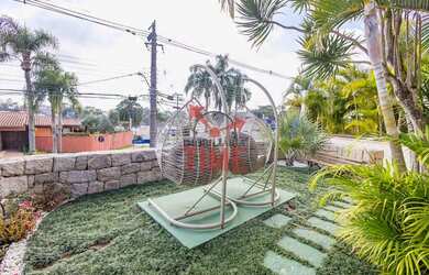 Imagem 6: CA0331 - Casa à Venda no São Lourenço 3 Quartos Suíte Piscina 4 Vagas...