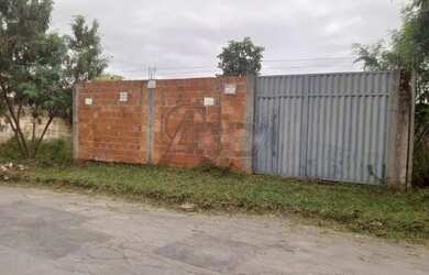 Imagem: O terreno possui 300m² de Área e está localizado em Centro