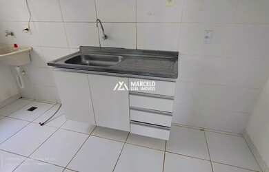 Imagem 4: Vendo Apartamento de 2º andar 2 qts sendo 1 suíte, em Condomínio com portaria 2