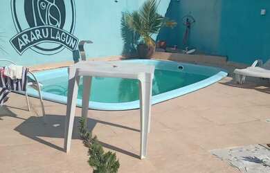 Imagem: A casa possui 5 Dormitórios, 5 Banheiros, 3 Vagas na garagem