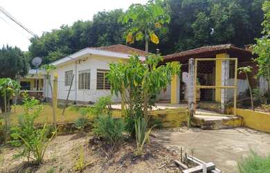 Imagem: A fazenda possui 72.600m² de Área e está localizado em Centro