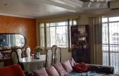 Imagem: A casa para alugar possui 3 Dormitórios, 4 Banheiros, 5 Vagas