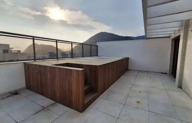 Imagem: O apartamento na cobertura possui 4 Dormitórios, 4 Banheiros