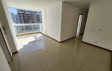 Imagem: O apartamento possui 2 Dormitórios, 2 Banheiros, 2 Vagas na