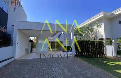 Imagem: A casa em condomínio possui 4 Dormitórios, 5 Banheiros, 310m²