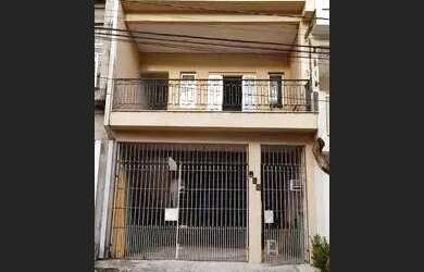 Imagem: A casa possui 2 Dormitórios, 1 Banheiro, 2 Vagas na garagem