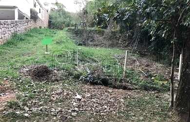 Imagem: O terreno possui 600m² de Área e está localizado em Caminhos