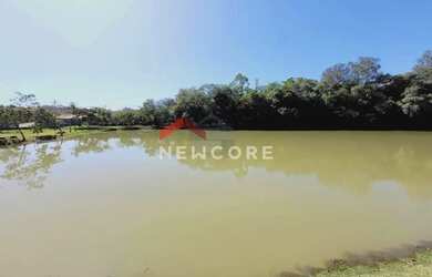 Imagem: O terreno possui 550m² de Área e está localizado em Colinas