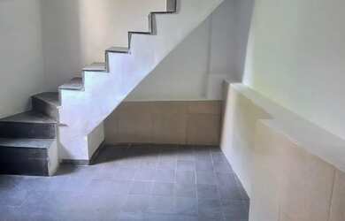 Imagem: A casa possui 1 Dormitório, 1 Banheiro e está localizado