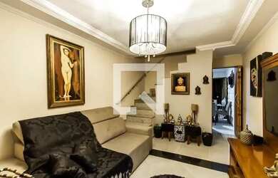 Imagem: A casa possui 2 Dormitórios, 4 Banheiros, 4 Vagas na garagem