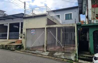 Imagem: A casa possui 3 Dormitórios, 4 Banheiros, 3 Vagas na garagem