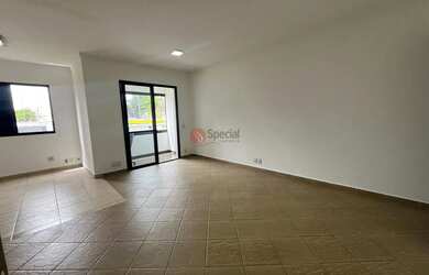 Imagem: O apartamento possui 2 Dormitórios, 2 Banheiros, 2 Vagas na