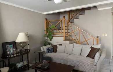 Imagem: A casa em condomínio possui 4 Dormitórios, 3 Banheiros, 2