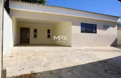 Imagem: A casa possui 3 Dormitórios, 5 Banheiros, 5 Vagas na garagem