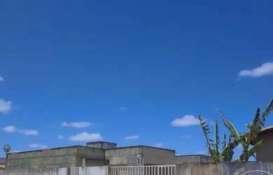 Imagem: A casa possui 2 Dormitórios, 1 Banheiro, 1 Vaga na garagem