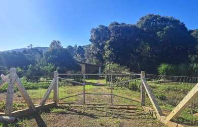 Imagem: A fazenda possui 7.500m² de Área, Churrasqueira e está localizado