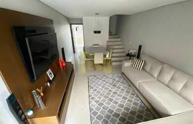 Imagem: Casa espetacular, localizada a poucos metros do futuro metrô