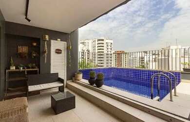 Imagem: O apartamento na cobertura possui 4 Dormitórios, 5 Banheiros